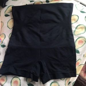 Shapermint shaping shorts NWOT